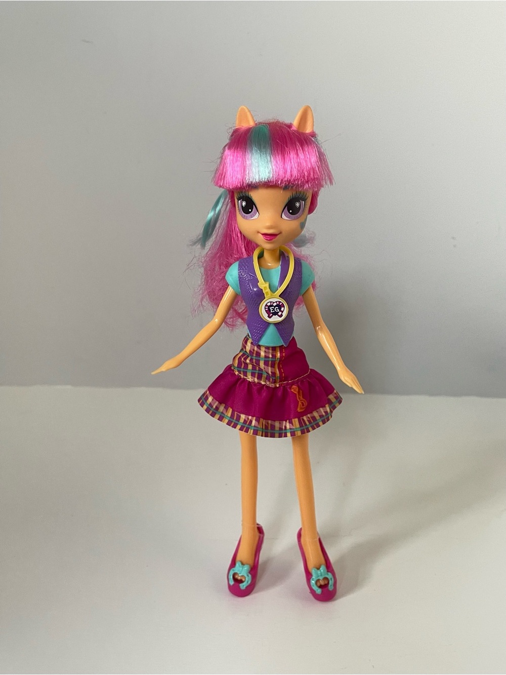 My Little Pony Equestria Girls Sour Sweet Friendship Games Doll School Spirit 9”